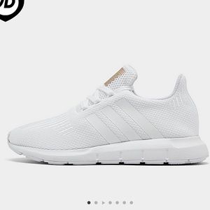 Adidas Swift Run